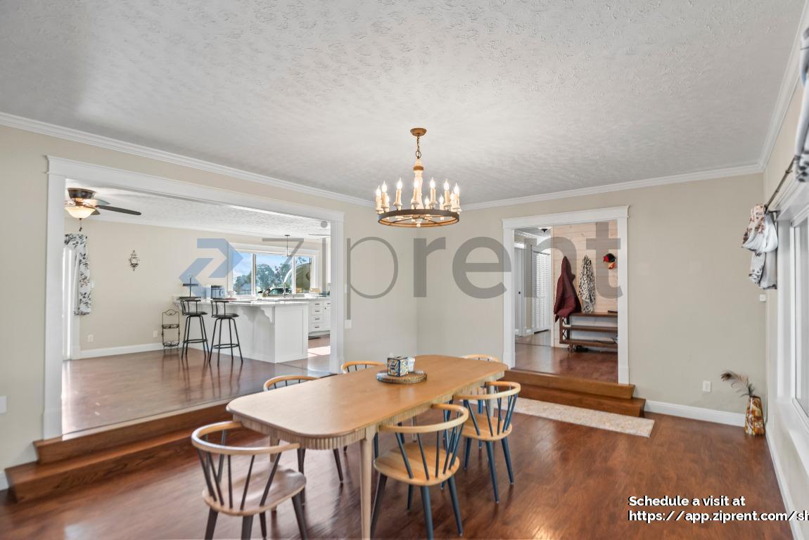 Building Photo - 3966 Dyer Rd