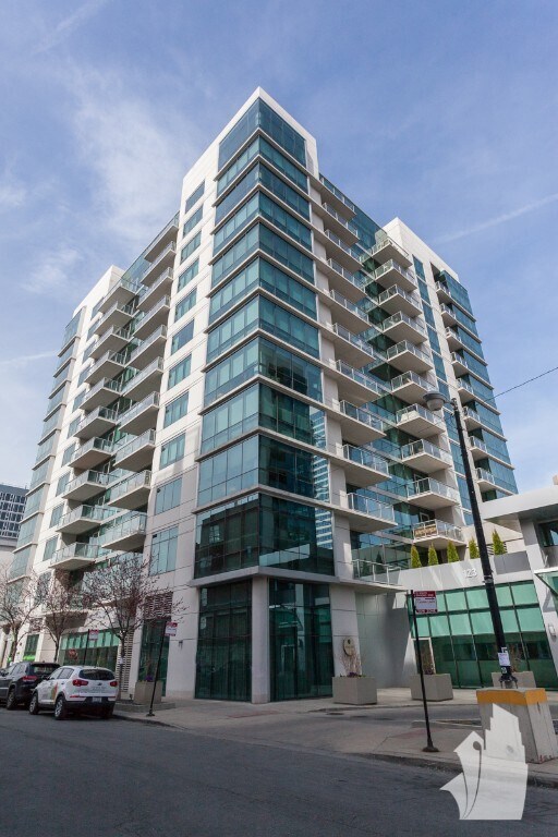 Building Photo - 123 S Green St