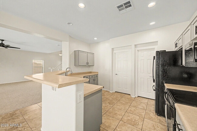 Building Photo - 41342 W Capistrano Dr