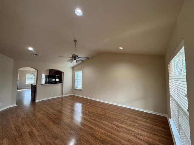 Building Photo - 1807 Colorado Bend Dr