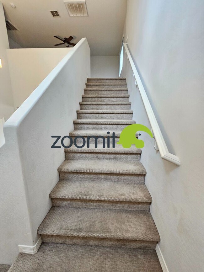 Building Photo - Wonderful 5 bedroom home **Coming Soon May 2026***