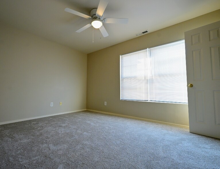 Building Photo - 8930 Chalkstone Rd