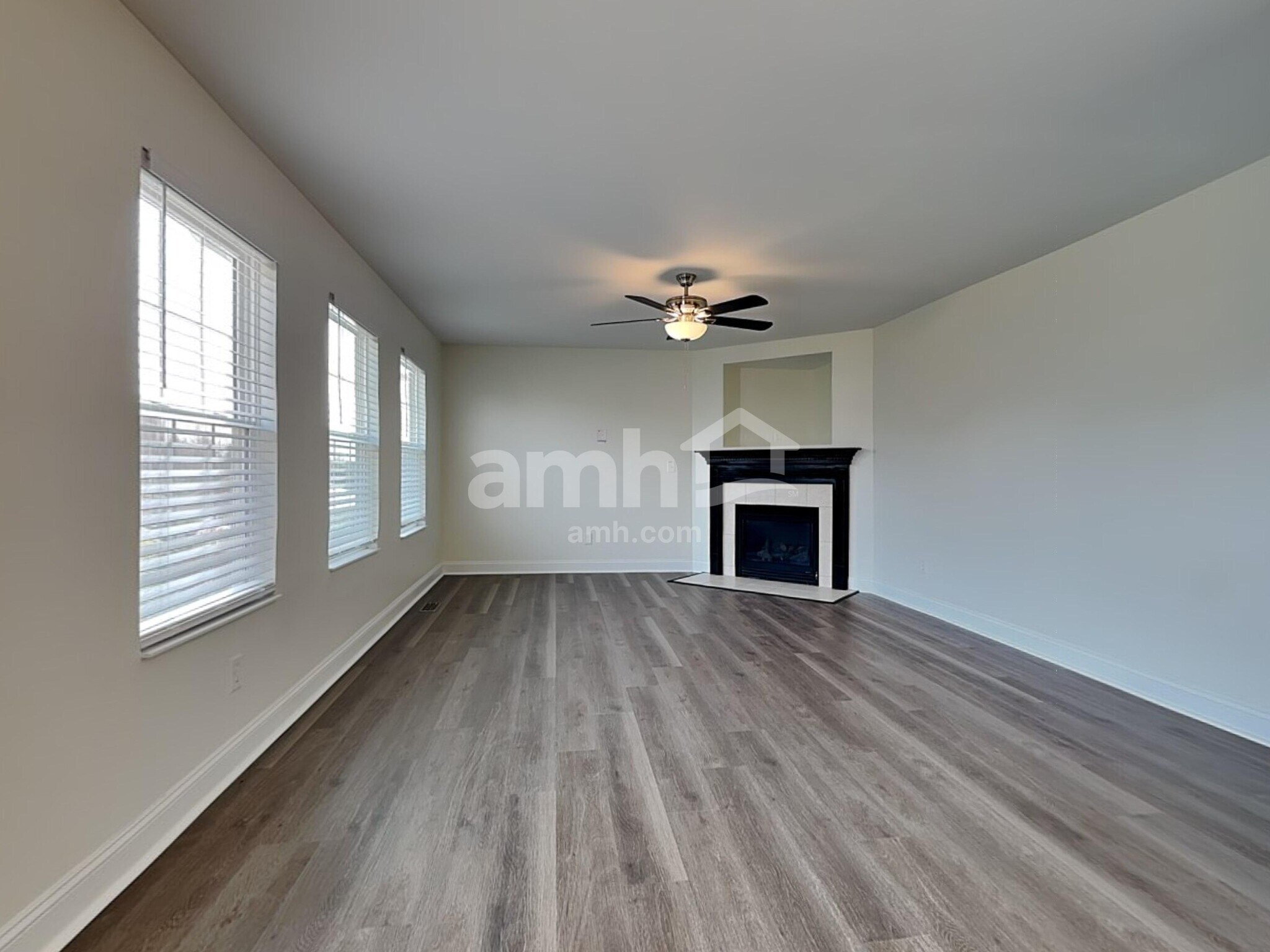 Building Photo - 2243 Bluegrama Dr