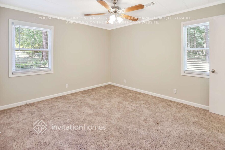 Building Photo - 3035 Kingston Ct