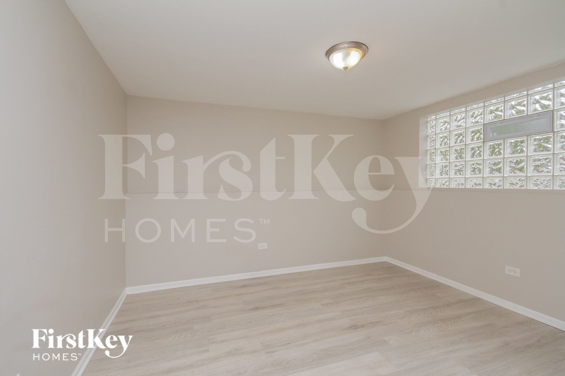 Building Photo - 17213 Springtide Ln