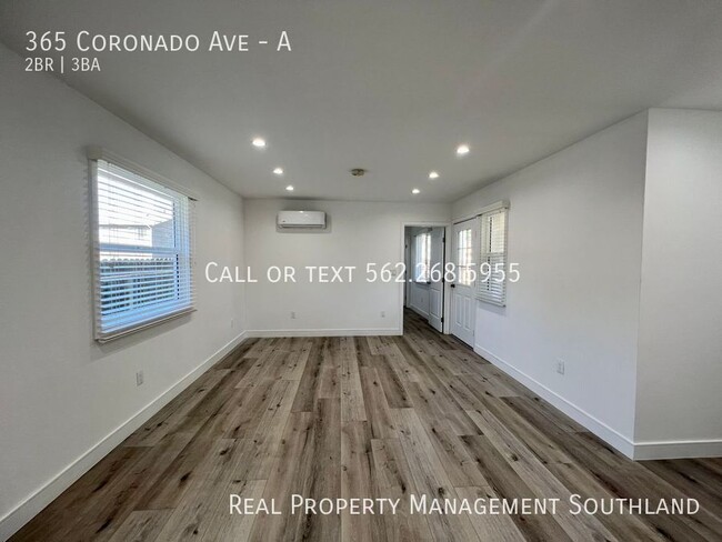 Building Photo - Stunning, Highly Upgraded 2 Bed / 2 Bath B...