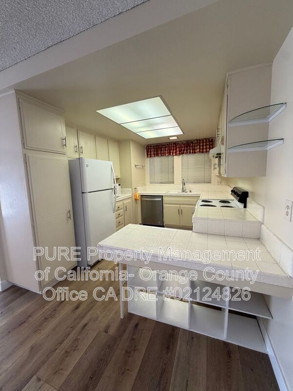 Building Photo - 3107 Via Serena S