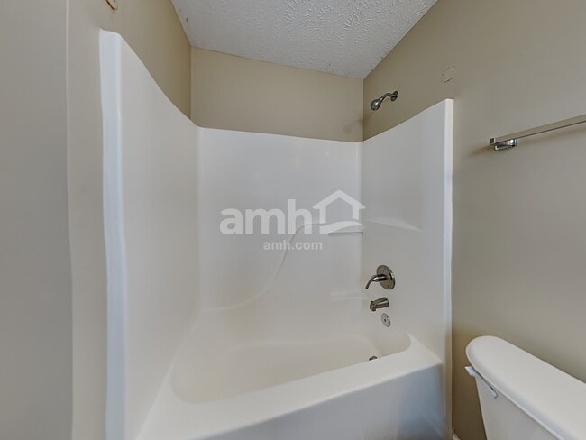 Building Photo - 2721 Apostle Ln