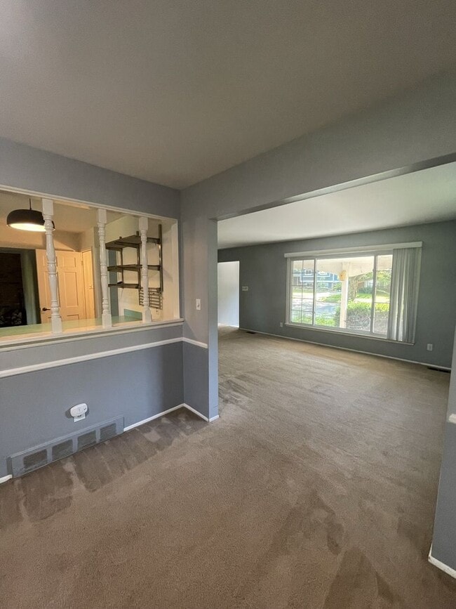 Building Photo - Spacious Four Bedroom Home Available Summer of 2026!