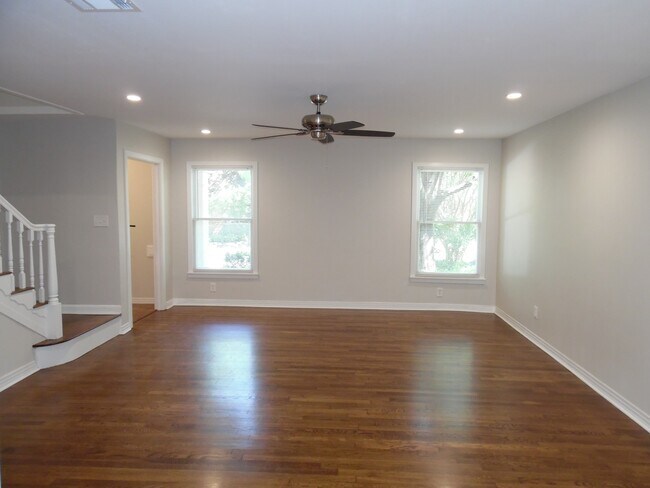 Building Photo - Remodeled Berkeley Triplex with 2 Bedrooms and 2 and 1/2 Baths
