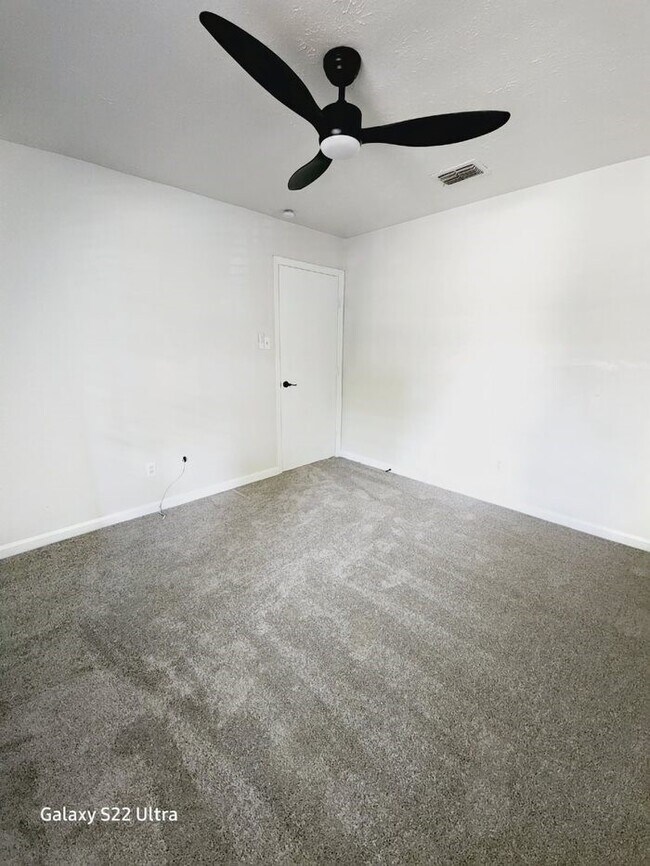 Building Photo - 4741 E Ridge Creek Dr