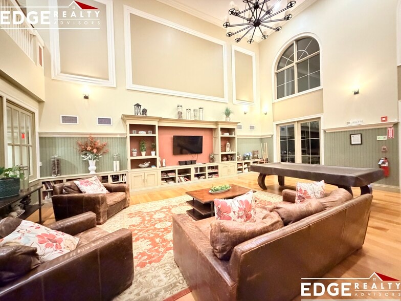 Building Photo - 59 Walpole St