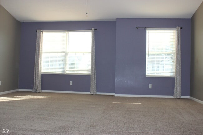 Building Photo - 5064 Gunston Ln