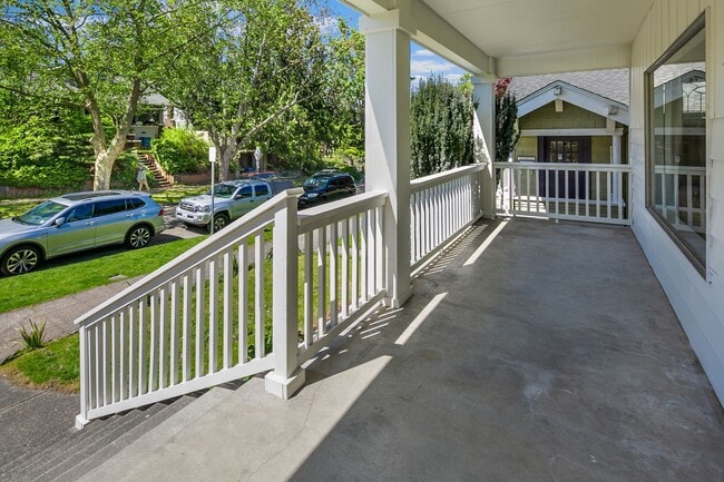 Building Photo - 5646 Ravenna LLC