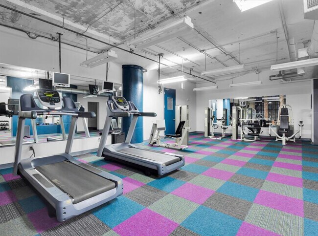 Building Photo - 1122 Jackson St