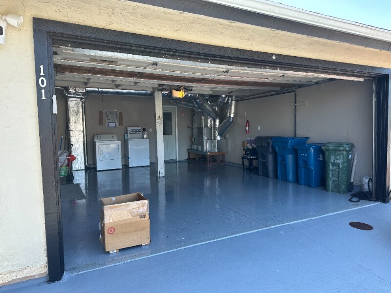 Building Photo - 101 Del Prado Dr