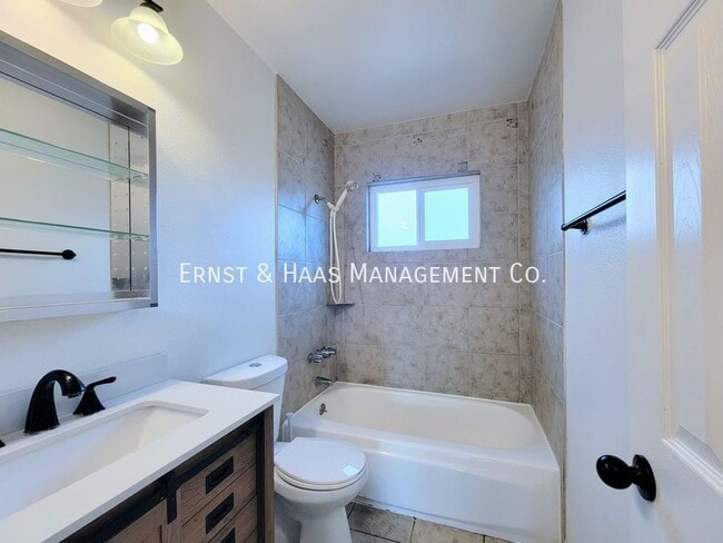 Building Photo - 5050 Linden Ave