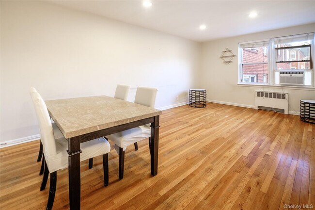 Building Photo - 95 N Broadway