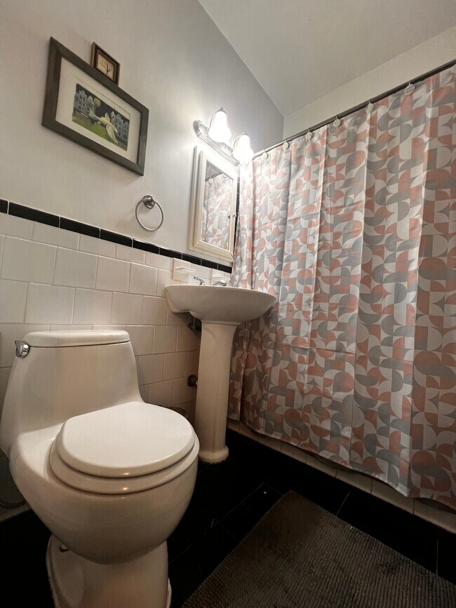 Building Photo - 4007 Connecticut Ave NW