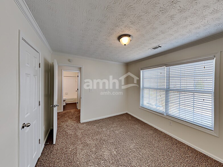 Building Photo - 2809 Waterstone Ct