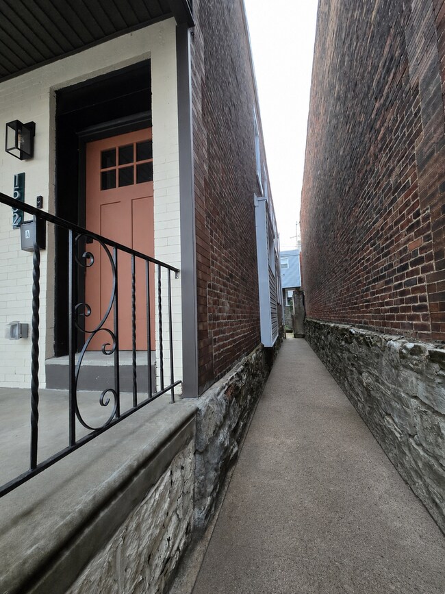 Building Photo - 1502 S 52nd St