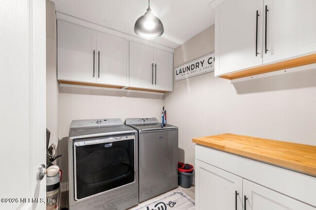 Building Photo - 2690 Cold Stream Ln