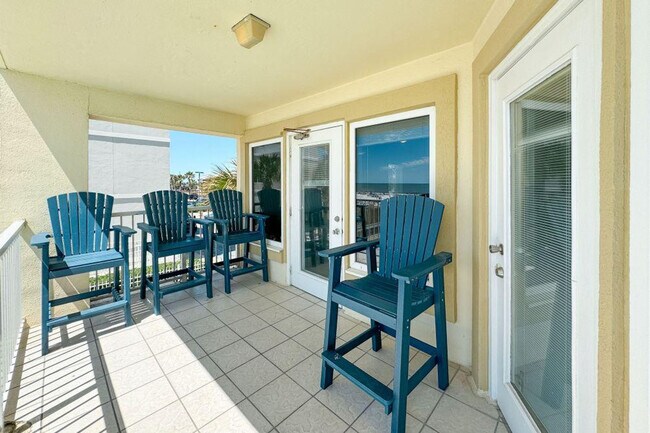 Building Photo - 409 E Beach Blvd