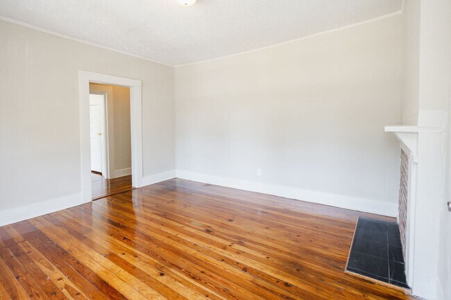 Building Photo - 116 N 14th St