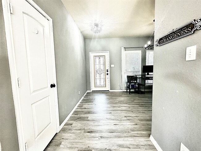 Building Photo - 15218 Loys Coves Ct