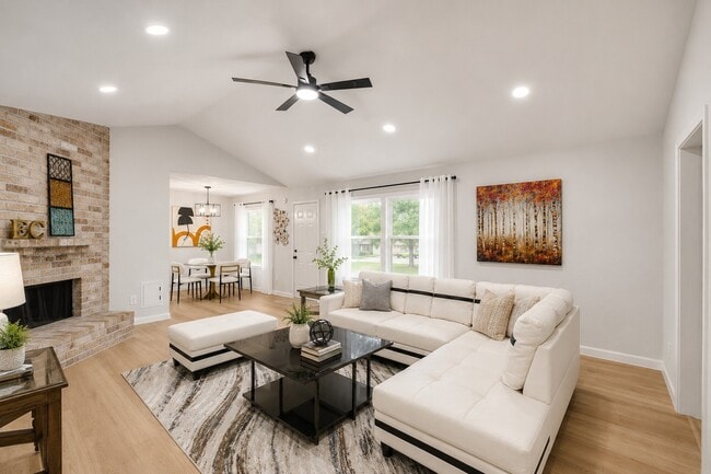 Building Photo - 12703 Redfern Dr