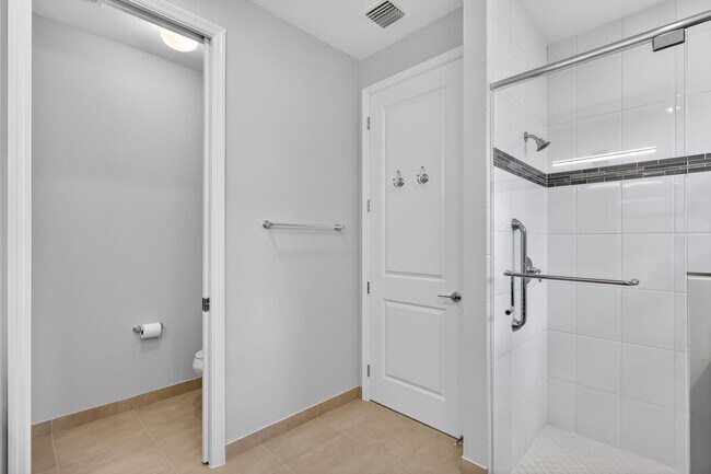 Building Photo - 12719 SW Blue Mangrove Pkwy