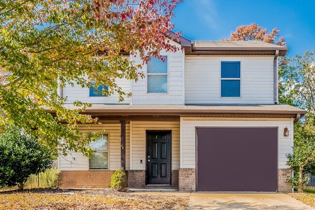 Building Photo - 210 Briar Ridge Ln