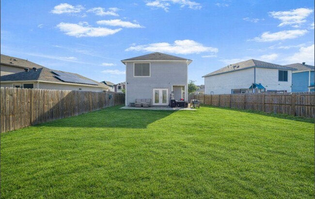 Building Photo - 3330 La Terraza Wy