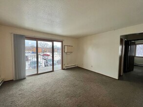 Building Photo - 2615
