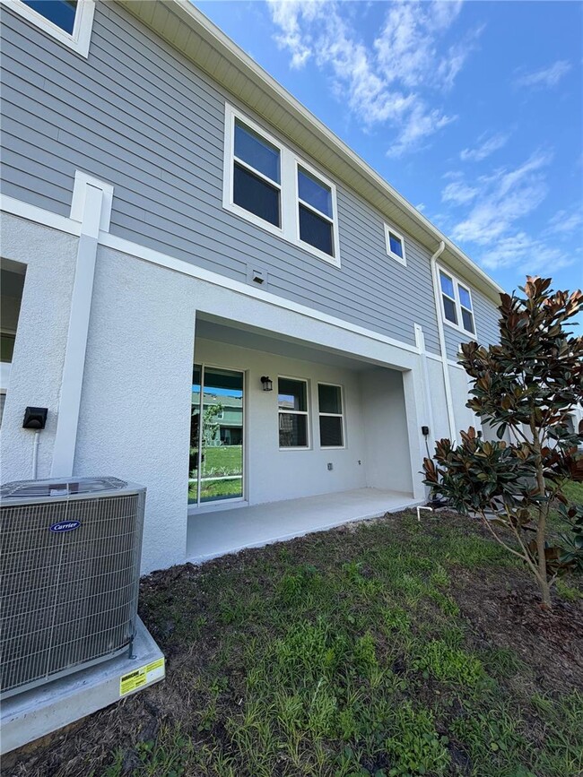 Building Photo - 2823 Maloof Dr