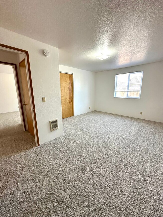 Building Photo - 1328/1330 SW 17th St