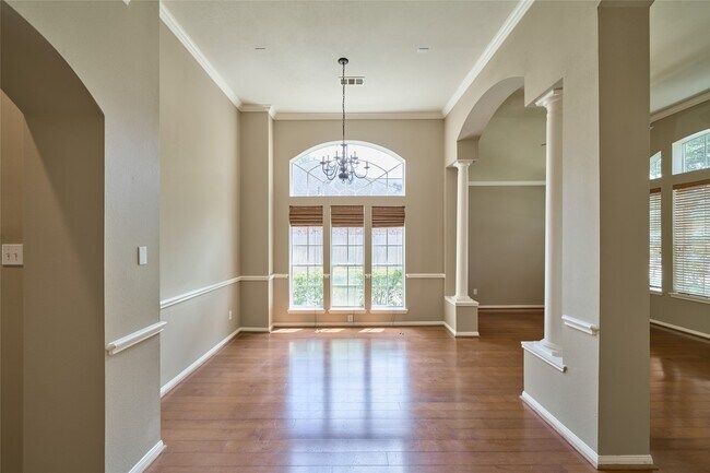 Building Photo - 15810 Ashton Hills Dr