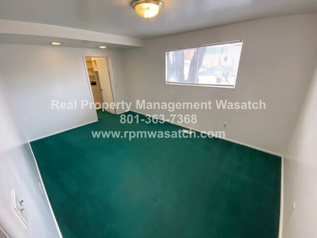 Building Photo - 269 E 5900 S