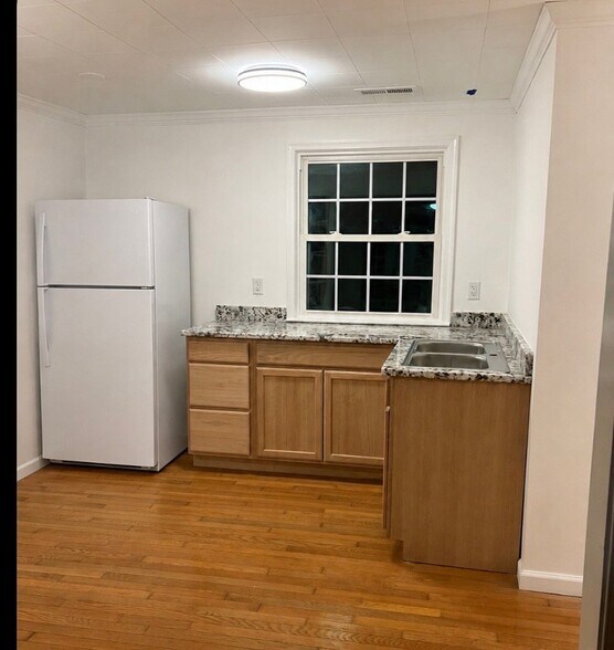 Building Photo - 39725 Lady Baltimore Ave