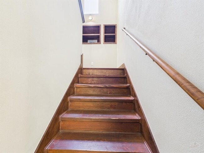 Building Photo - 4604 Avenue H