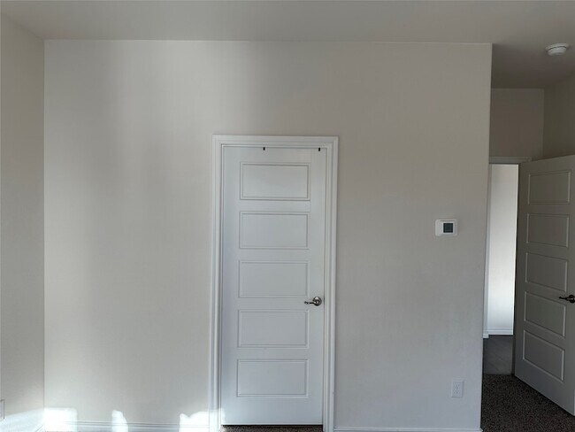 Building Photo - 5301 Austen Ave