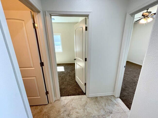 Building Photo - New 2024 Built 3 Bedroom Home with Beautif...