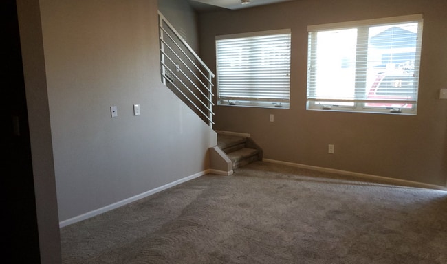Building Photo - 2BR/2.5BA Condo in Englewood