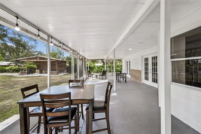 Building Photo - 15410 Manning Dr