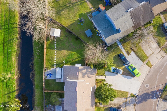 Building Photo - 744 Aquatic Dr