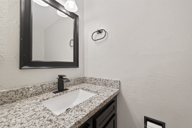 Building Photo - 14707 Barryknoll Ln