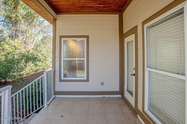 Building Photo - 61 Madie Ln