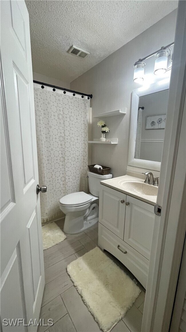 Building Photo - 267 Quail Forest Blvd