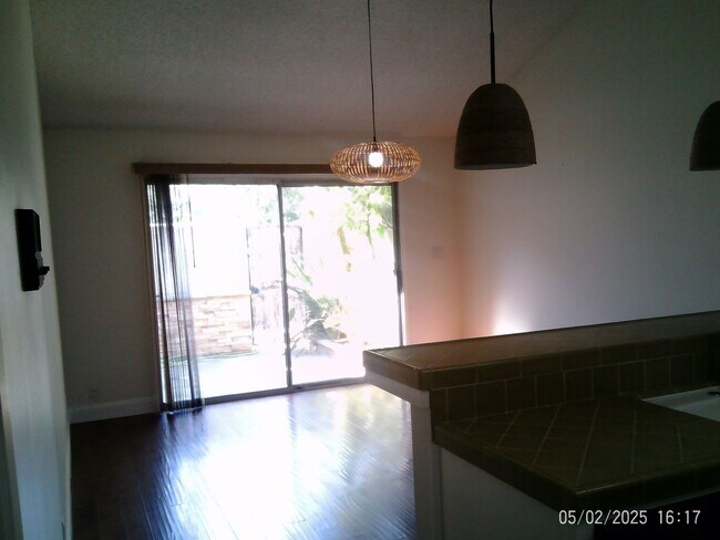 Building Photo - 3200 El Encanto Ct
