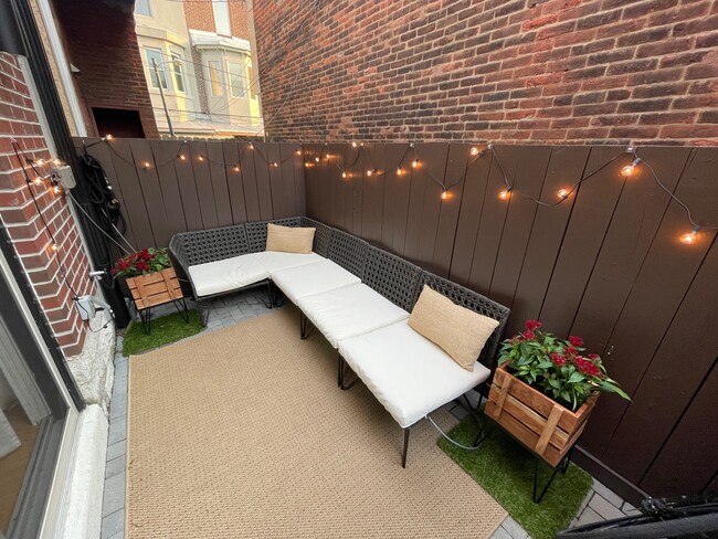 Private patio - 816 N Pennock St